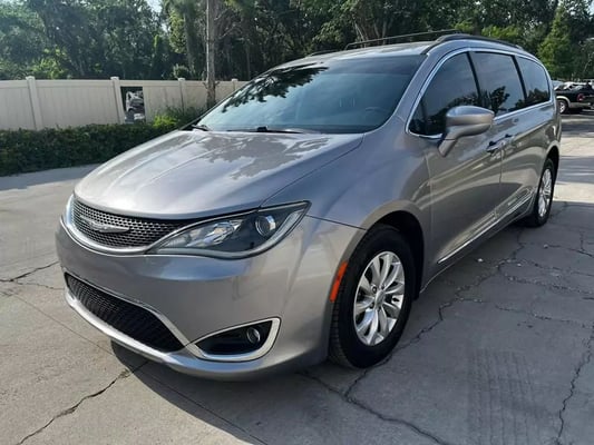 2017 CHRYSLER PACIFICA